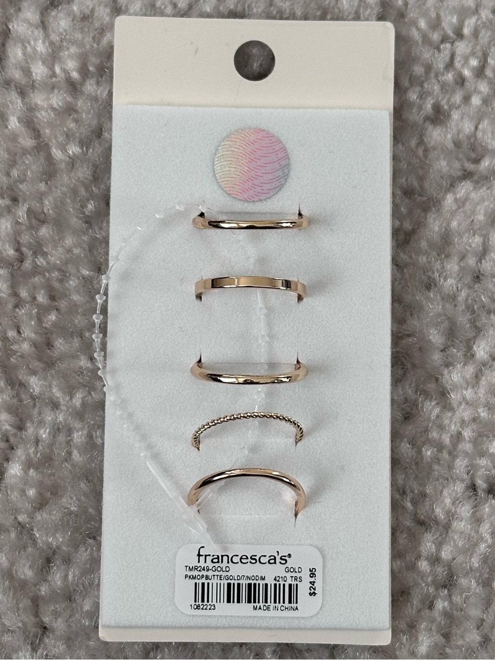 Francesca's - Ring Stacking Set - Picture 3 of 3